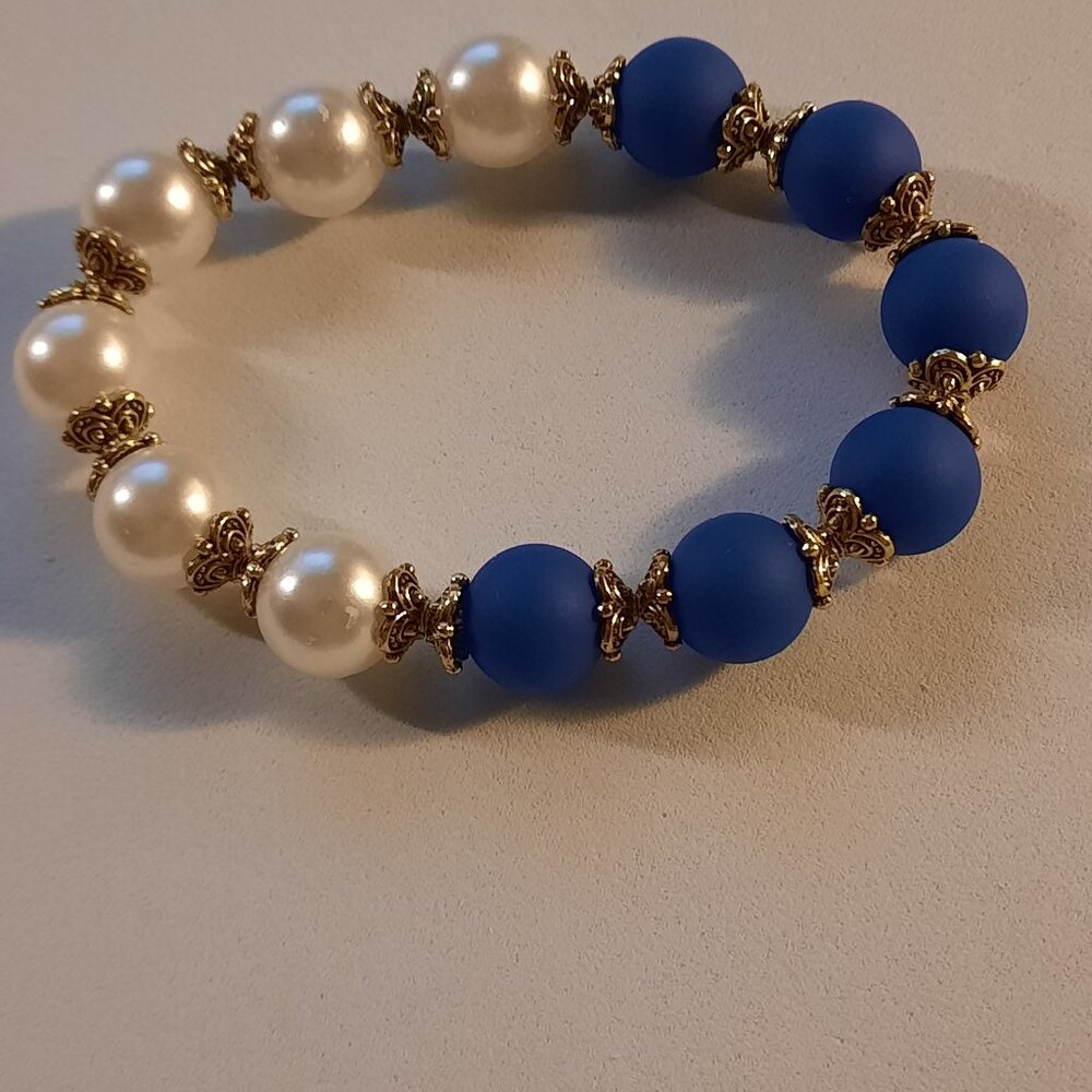 Brand New Handmade Elastic Beads Bracelet